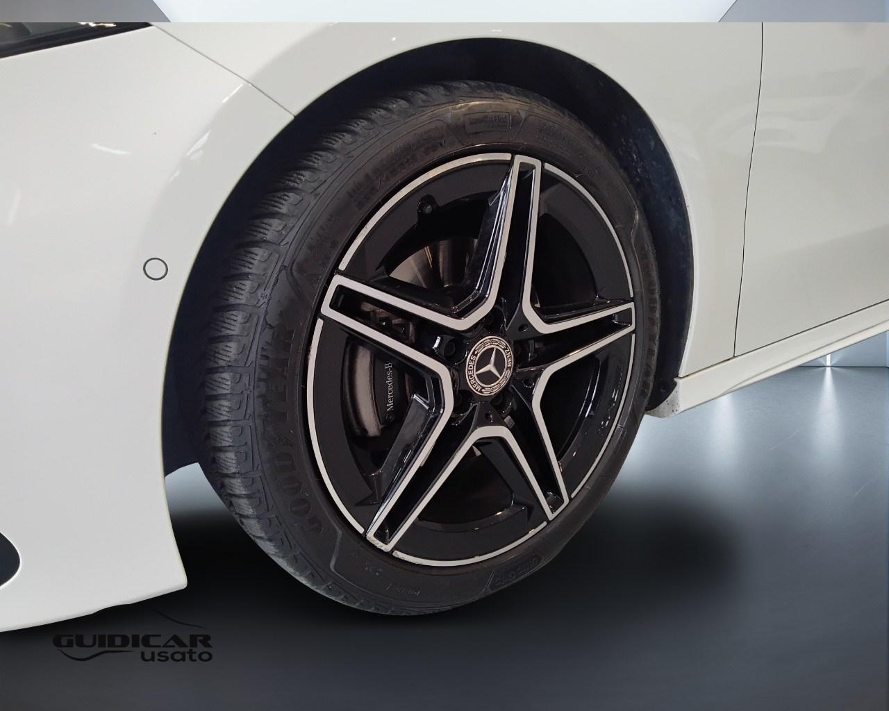 Mercedes-Benz Classe A - W177 2023 - A 180 d AMG Line Advanced Plus auto