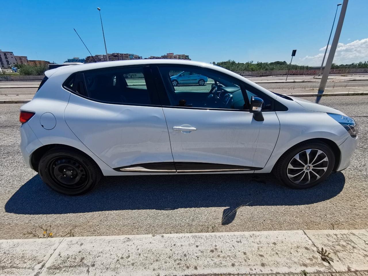 Renault Clio 1.5 dCi 8V 75CV 5P. Live
