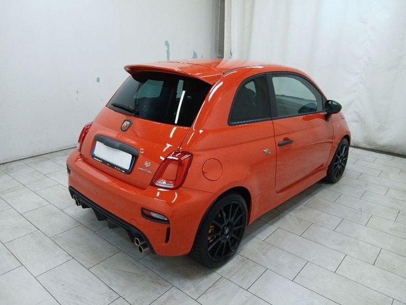 Abarth 695 1.4 t-jet Competizione 180cv