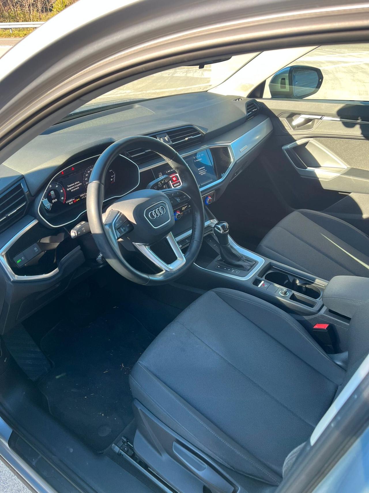 Audi Q3 35 TDI S tronic Business Advanced 4x4 2021-Tagliandata-