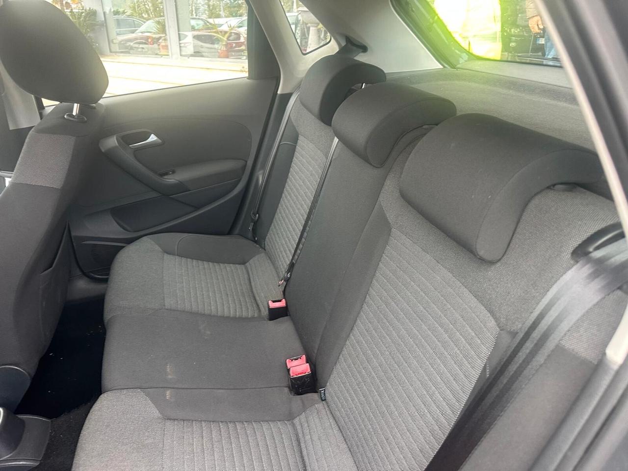 Volkswagen Polo 1.4 5 porte Highline NEOPATENTATI