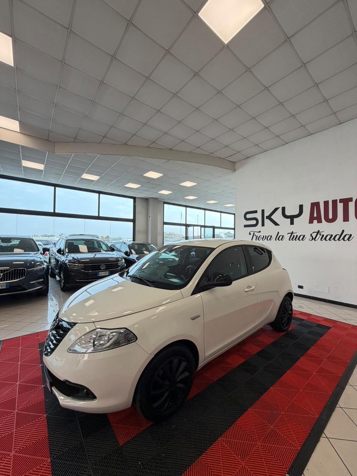 Lancia Ypsilon 1.2 69 CV 5 porte GPL Ecochic Gold