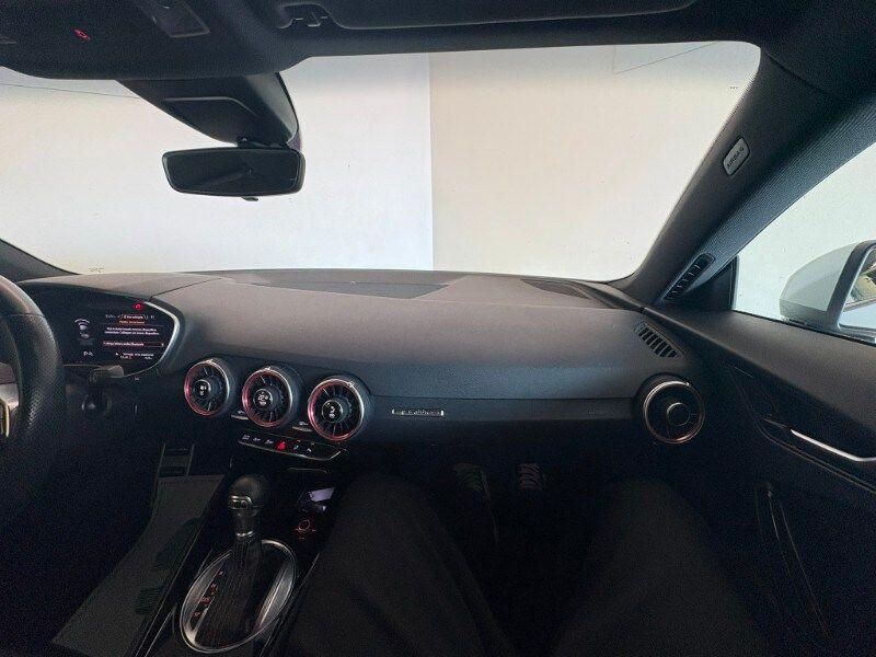 AUDI TT Coupé 2.0 TFSI quattro S tronic S line