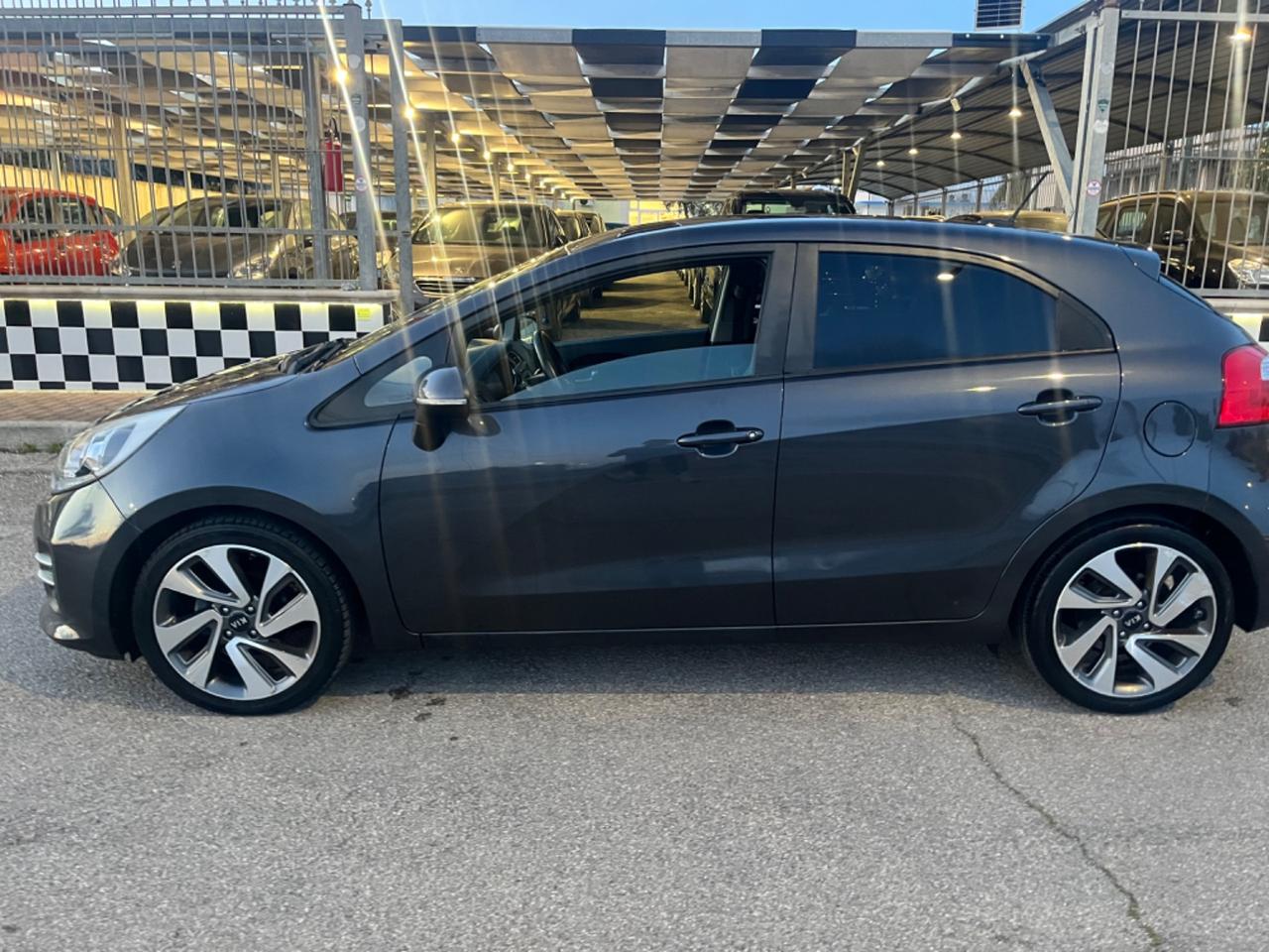 Kia Rio 1.1 CRDi 5p.S&S High Tech Unipro 2016