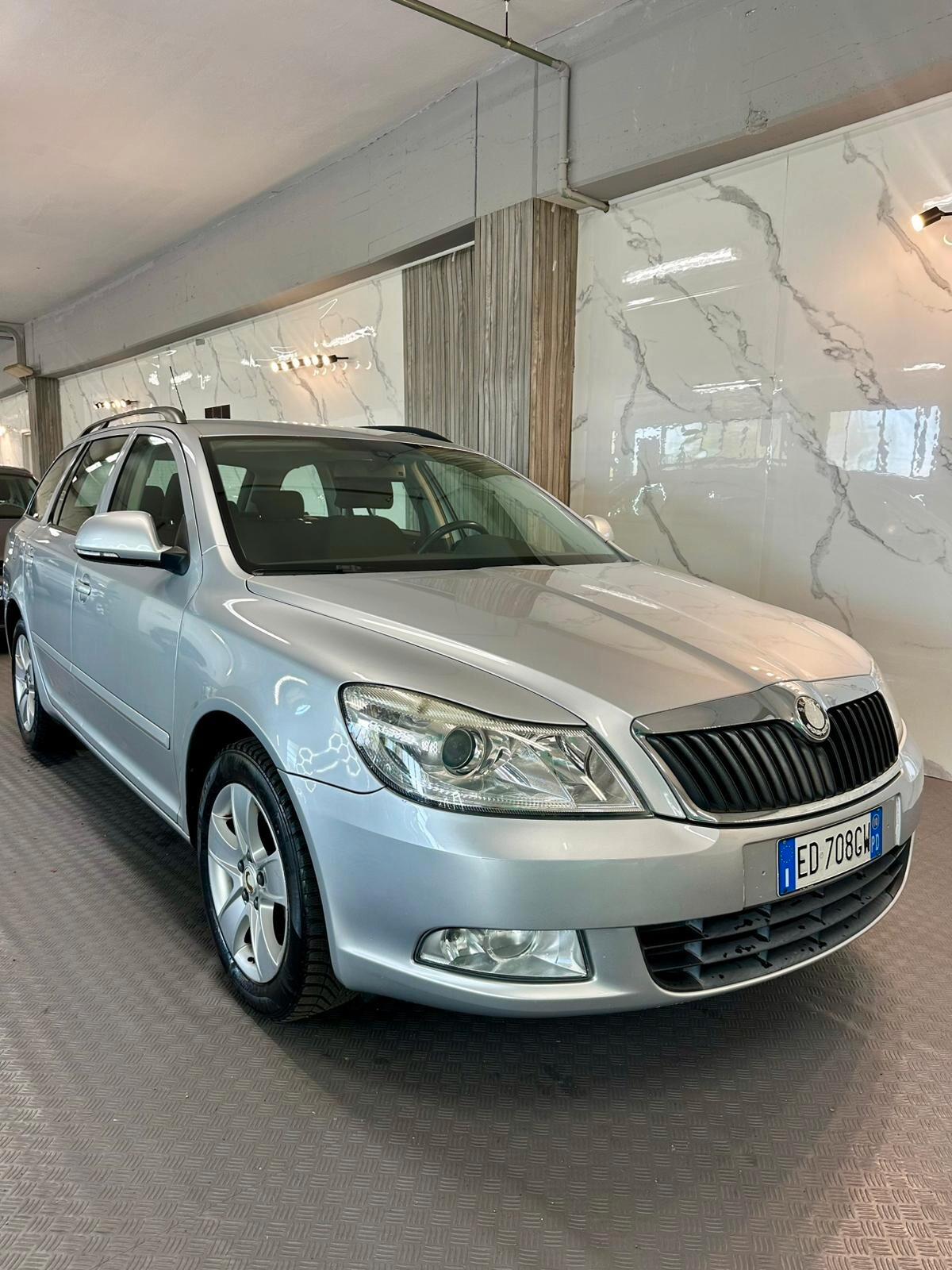 Skoda Octavia 1.6 TDI CR F.AP. Elegance