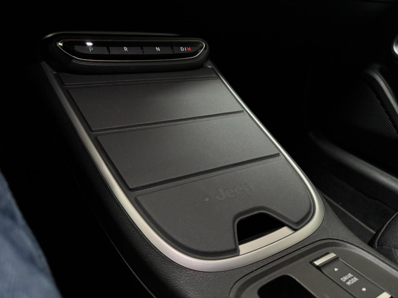 Jeep Avenger 1.2 Turbo 110 CV MHEV Summit