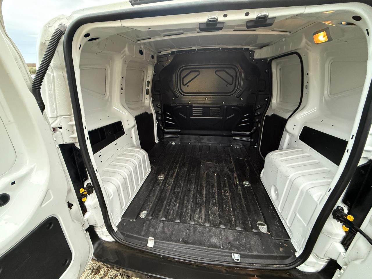 FIAT Fiorino 1.3 MJT 95CV APPLE CAR PLAY