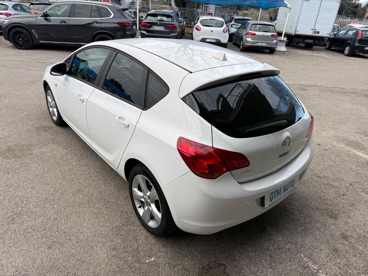 Opel Astra 1.4 100CV 5 porte Elective
