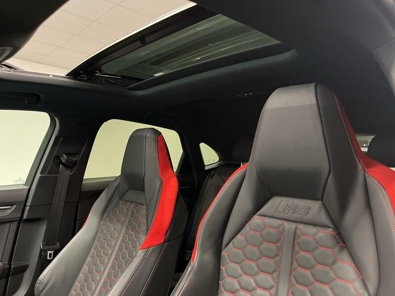 Audi Q3 Audi RS Q3 Sportback 294(400) kW(PS) S tronic