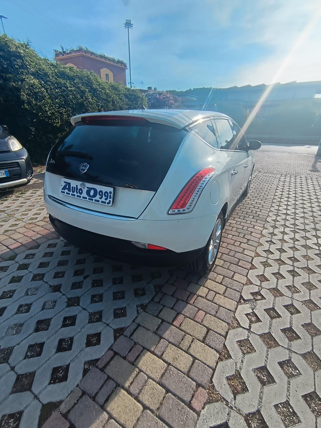 Lancia Delta 1.4 T-Jet 120 CV Silver Ecochic GPL