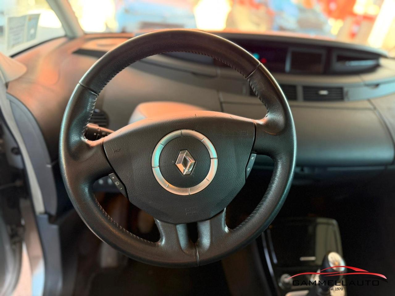 Renault Espace 2.0 175CV Initial 7 POSTI