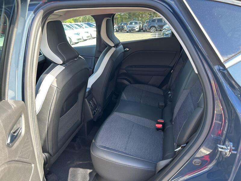 Renault Captur II 2019 1.6 E-Tech phev Intens 160cv auto my21