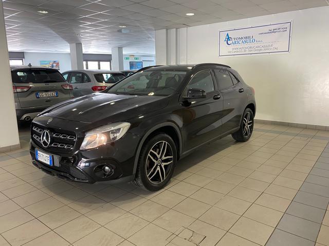 MERCEDES-BENZ GLA 200 d Automatic Business