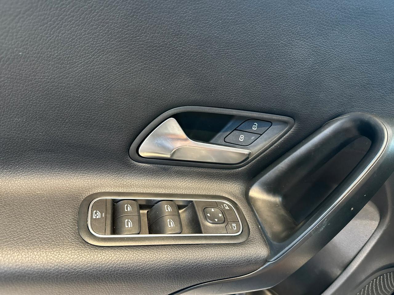 Mercedes-benz A 180 d Automatic Business