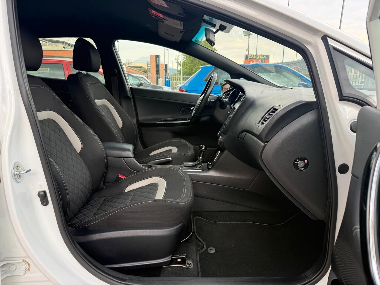 CEE'D GT-LINE AUTOMATICA 1.6 DIESEL 136CV 2016 174.500KM