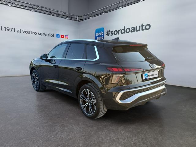 AUDI Q3 e-hybrid 200 kW S tronic S line edition