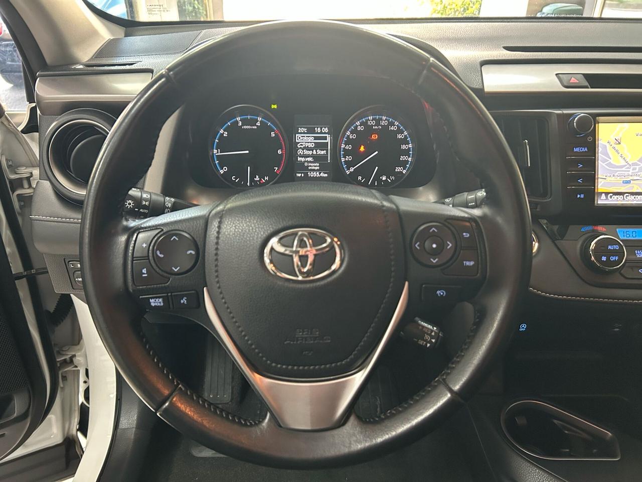 Toyota RAV 4 RAV4 2.0 D-4D 2WD Business
