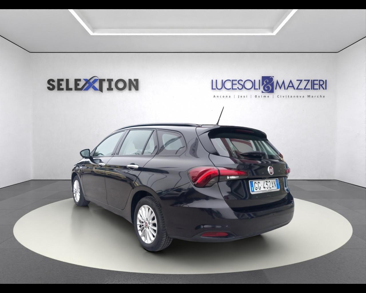 FIAT Tipo (2015-->) - Tipo 1.6 Mjt S&S SW Business