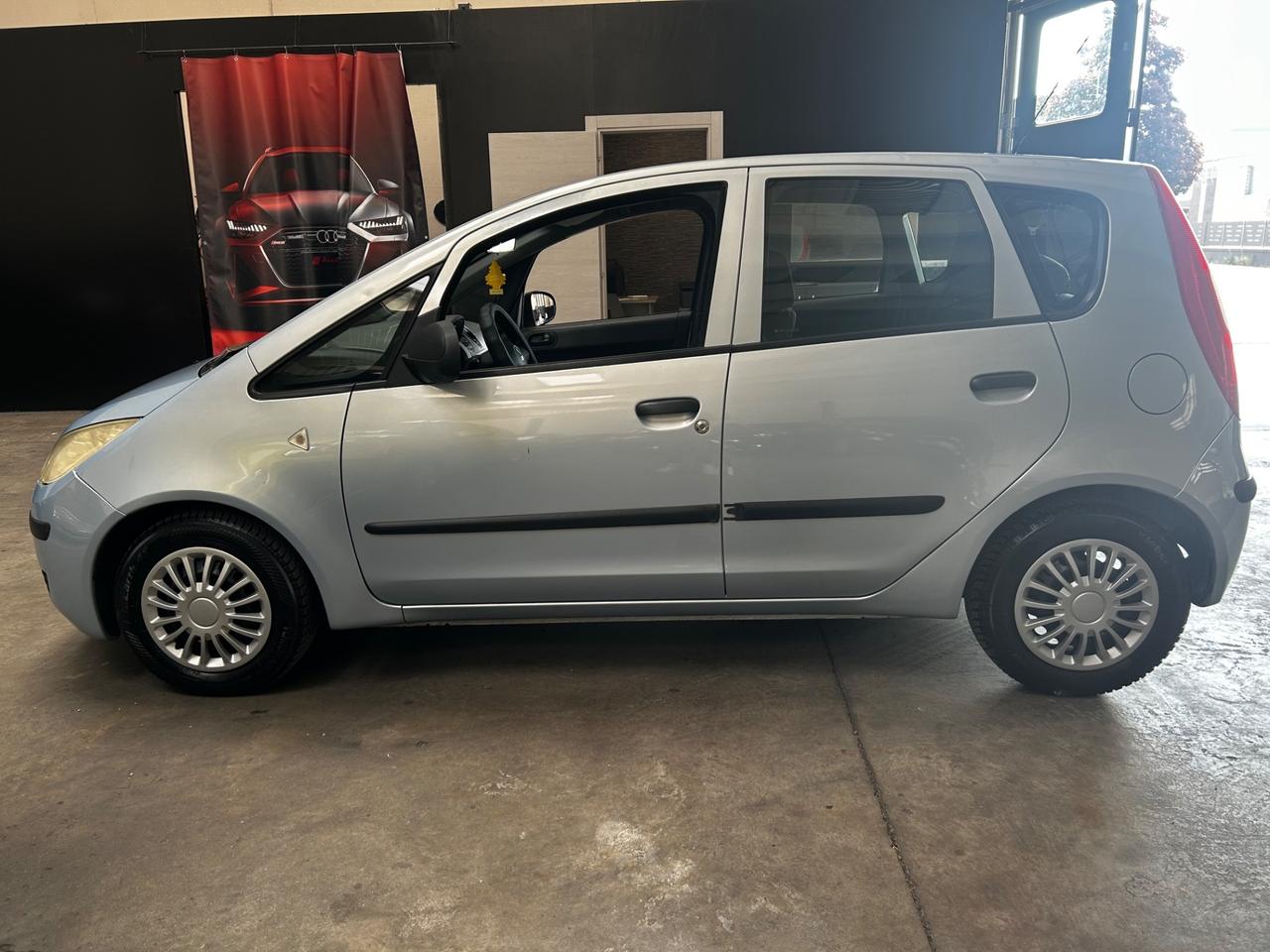 Mitsubishi Colt 1100cc benzina neopatentati