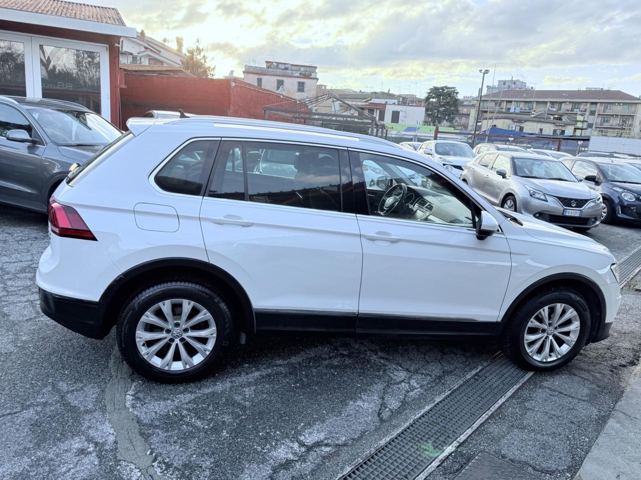 Tiguan 2.0 TDI-4x4-UNIPRO/TAGLIANDI CERTIFICATI