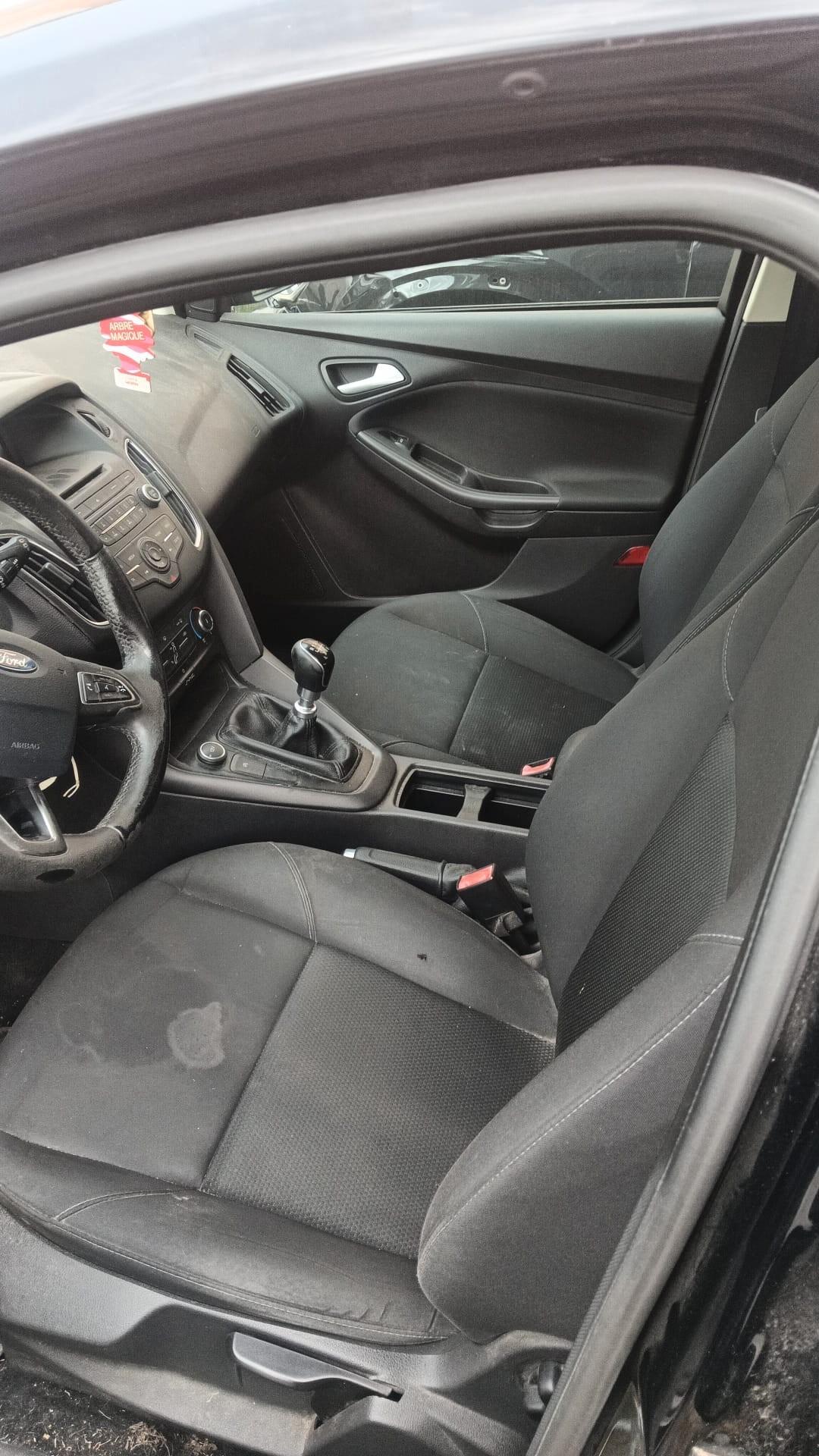 Ford Focus 1.5 TDCi 120 CV Start&Stop Titanium X sinistrata