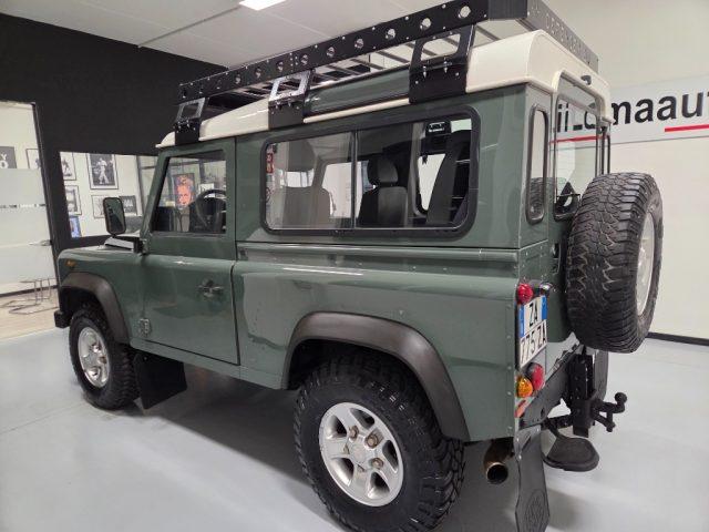 LAND ROVER Defender 90 2.4 TD4 AUTOVETTURA