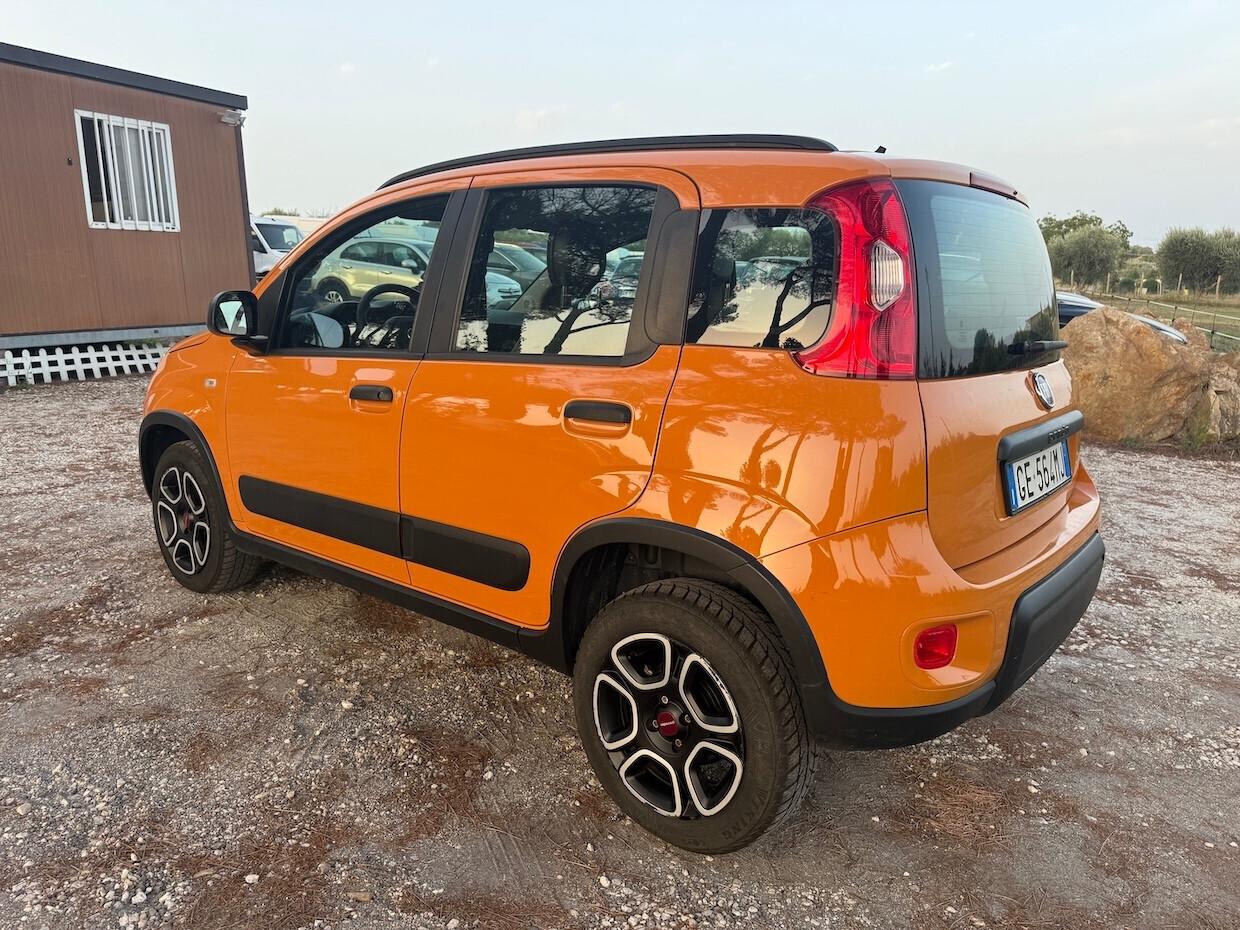 Fiat Panda 1.0 FireFly S&S Hybrid City Cross