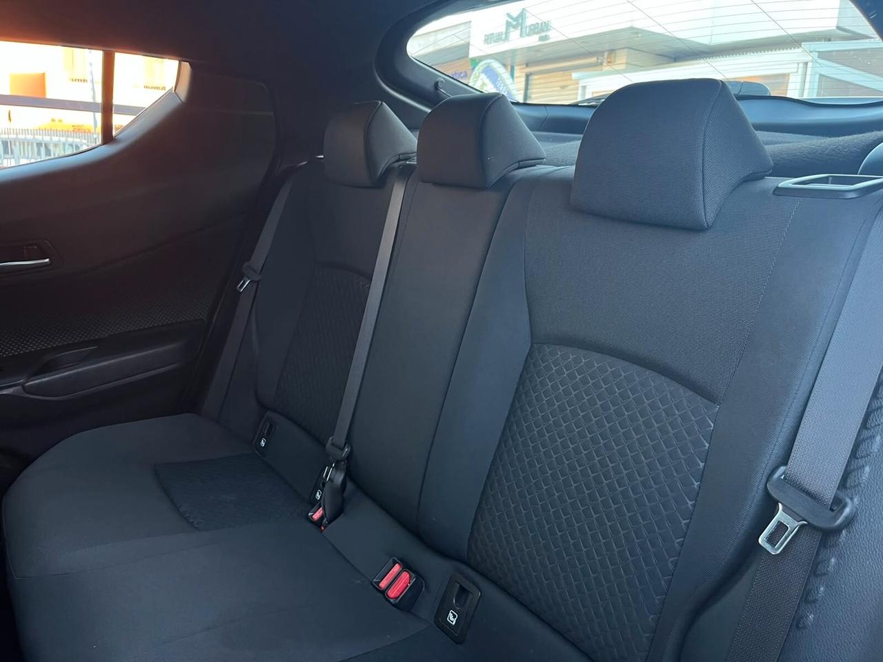 Toyota C-HR 1.8 Hybrid UNIPRO' TAGLIANDI TOYOTA *PREZZO VERO*
