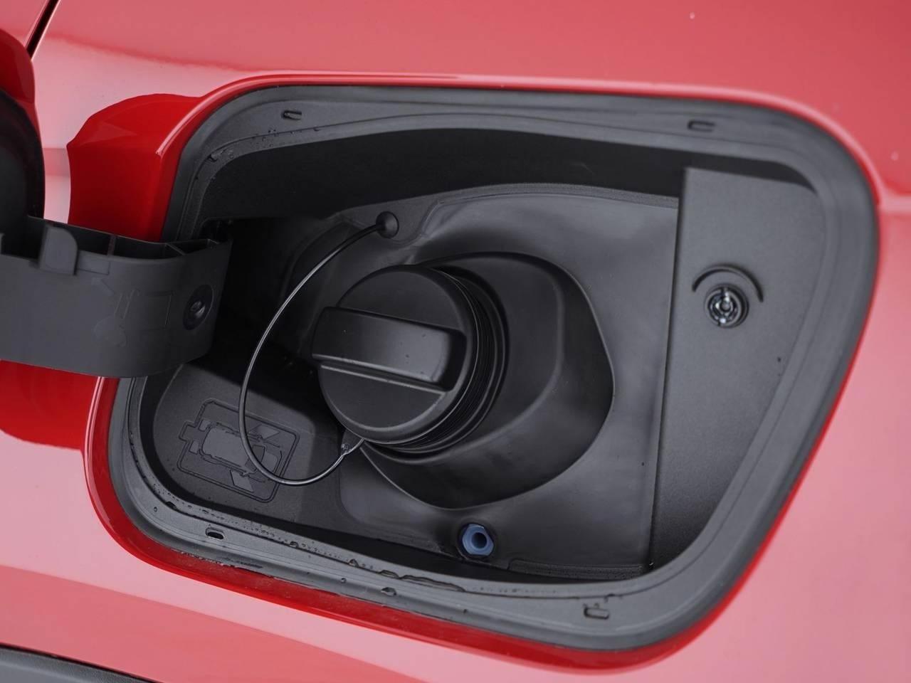 Jeep Avenger 1.2 Turbo 100 CV Altitude VARI ALLESTIMENTI E COLORI KM0