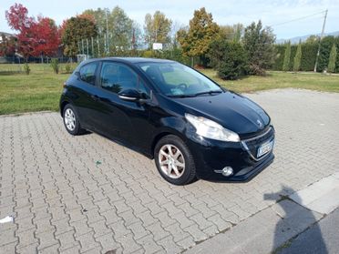 Peugeot 208 1.2 VTi 82 CV 3 porte Allure