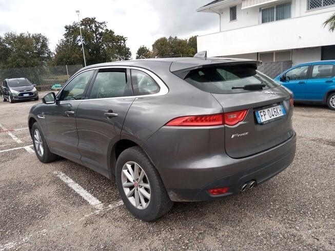 Jaguar F-Pace 2.0 D 180 CV AWD Pure