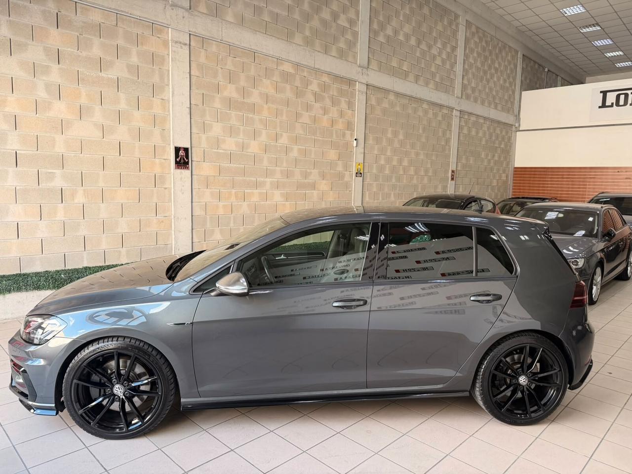 Volkswagen Golf 7.5 R 2.0 TSI DSG - GARANZIA