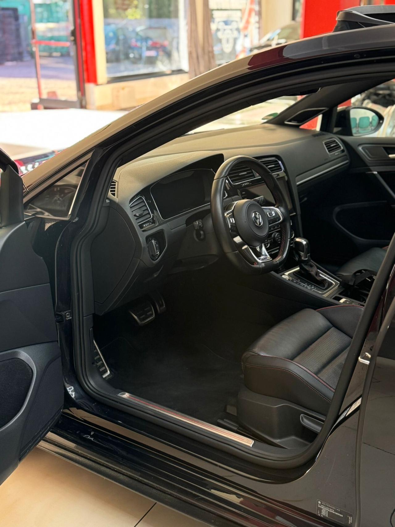 Volkswagen Golf GTI Performance 2.0 245 CV TSI 5p. BMT