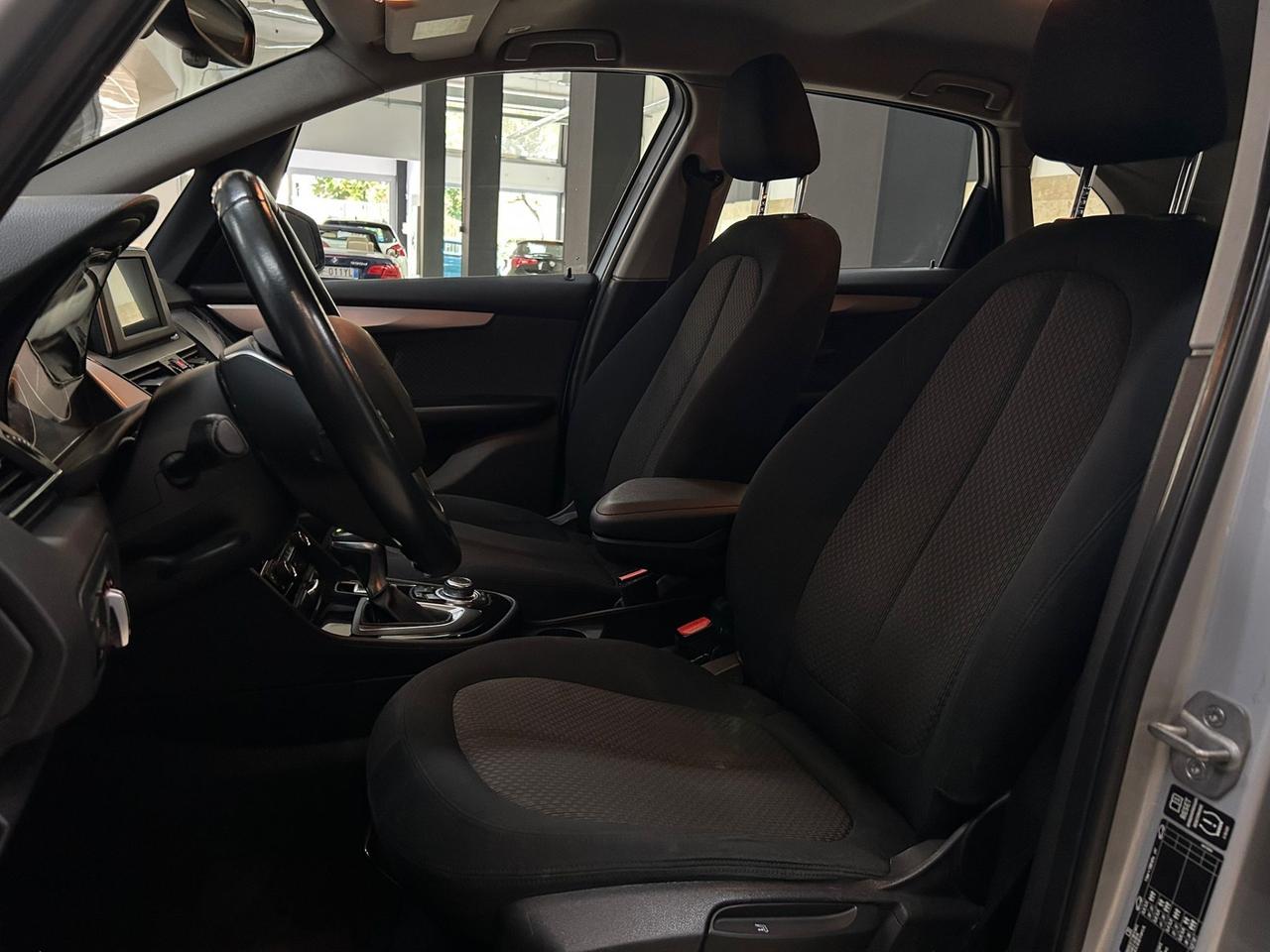 Bmw 2er Active Tourer 218d Advantage