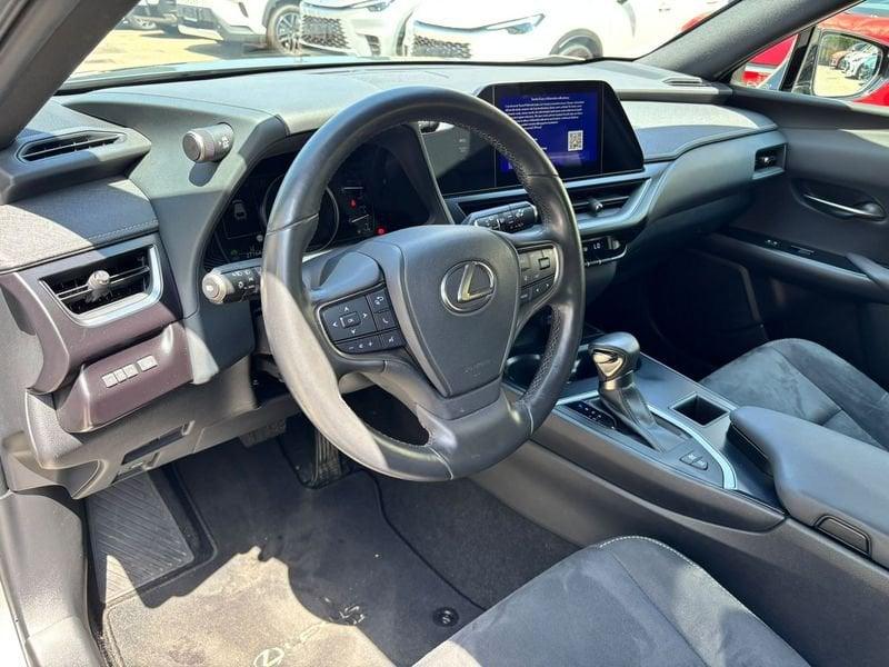 Lexus UX Hybrid Premium 2WD