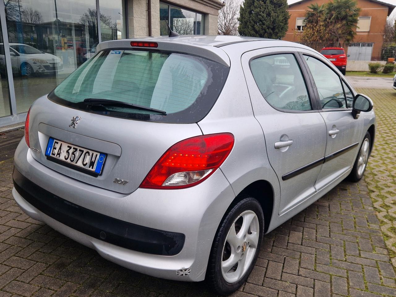 Peugeot 207 1.4 8V 75CV 5p. X Line ECO GPL