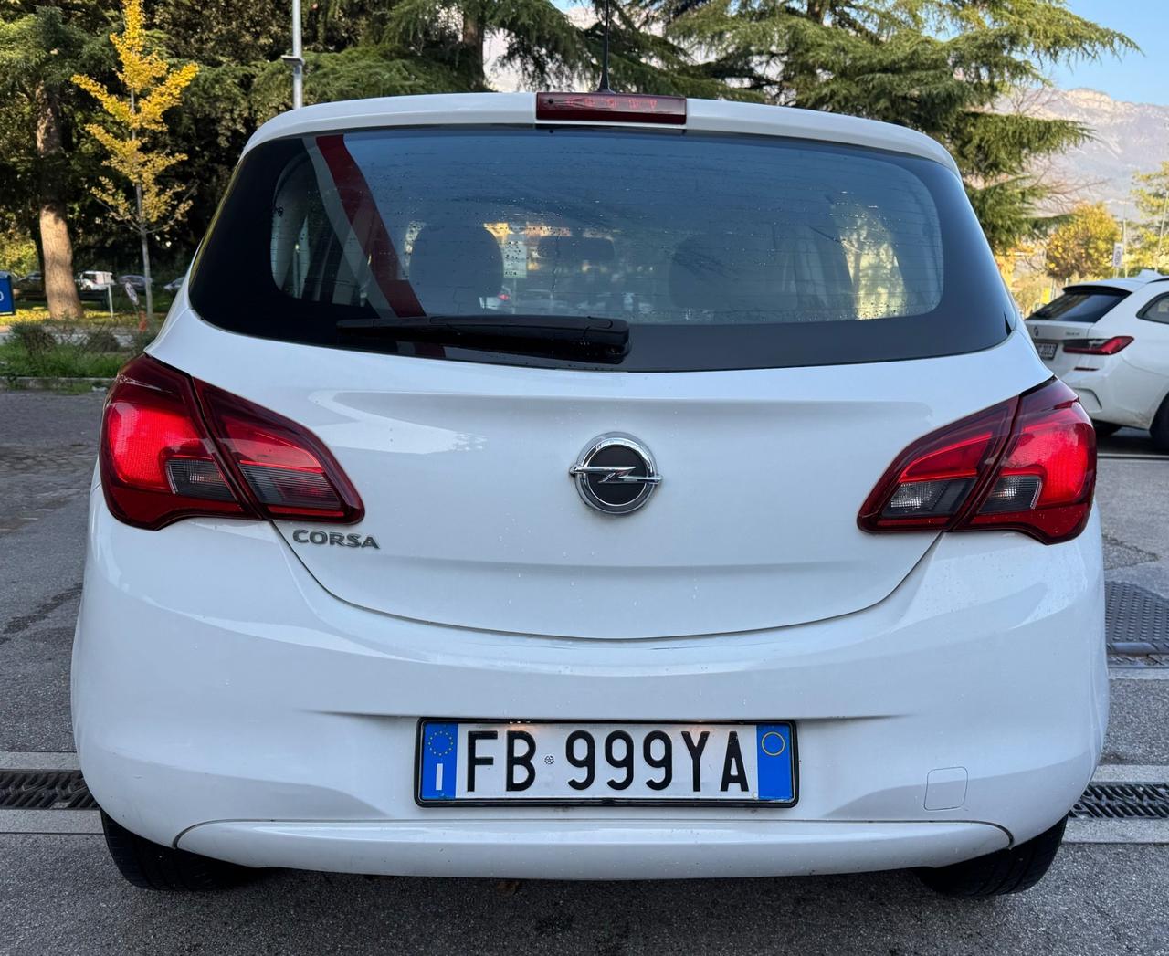 Opel Corsa 1.4 90CV GPL Tech 5 porte b-Color