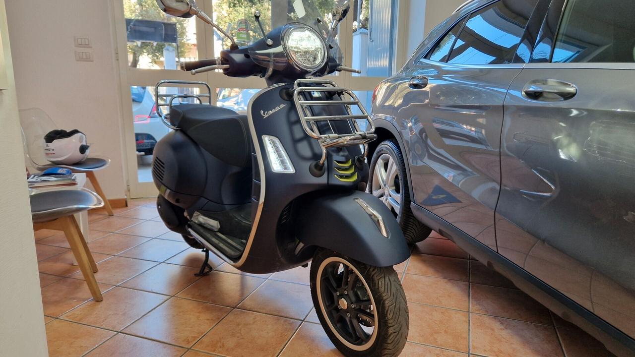 Piaggio Vespa 310 Gts super