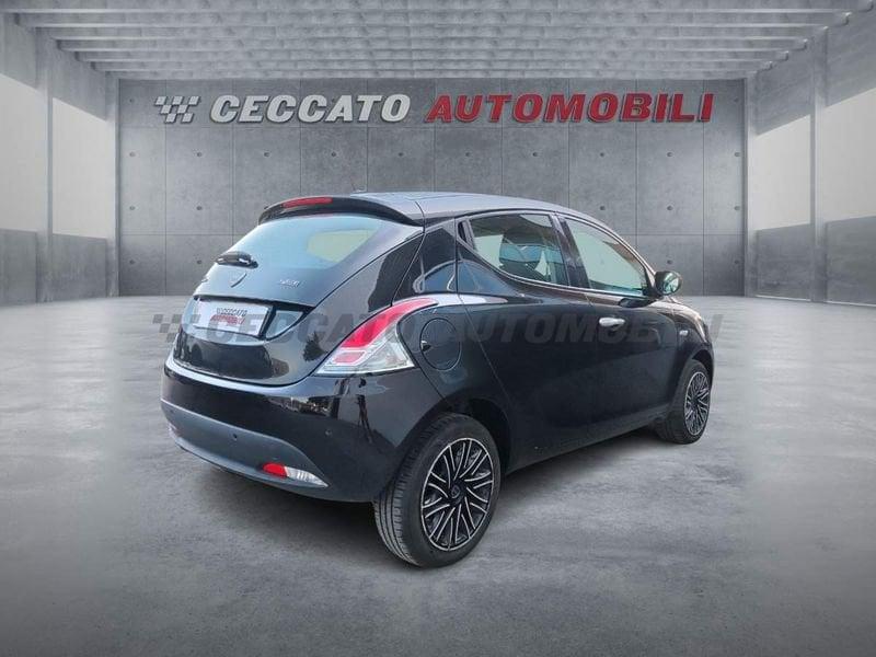 Lancia Ypsilon Ypsilon 1.0 firefly hybrid Gold s&s 70cv 5p.ti