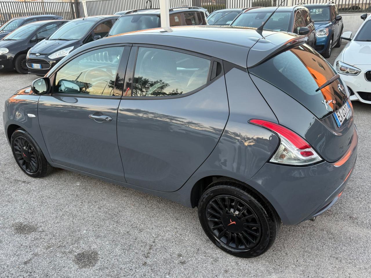 Lancia Ypsilon 1.2 69 CV 5 porte GPL Ecochic Elefantino