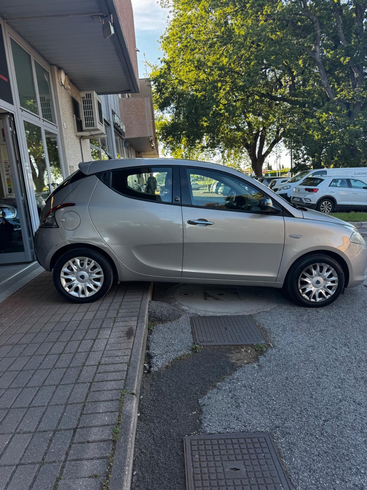 Lancia Ypsilon 1.4 Unyca Ecochic GPL