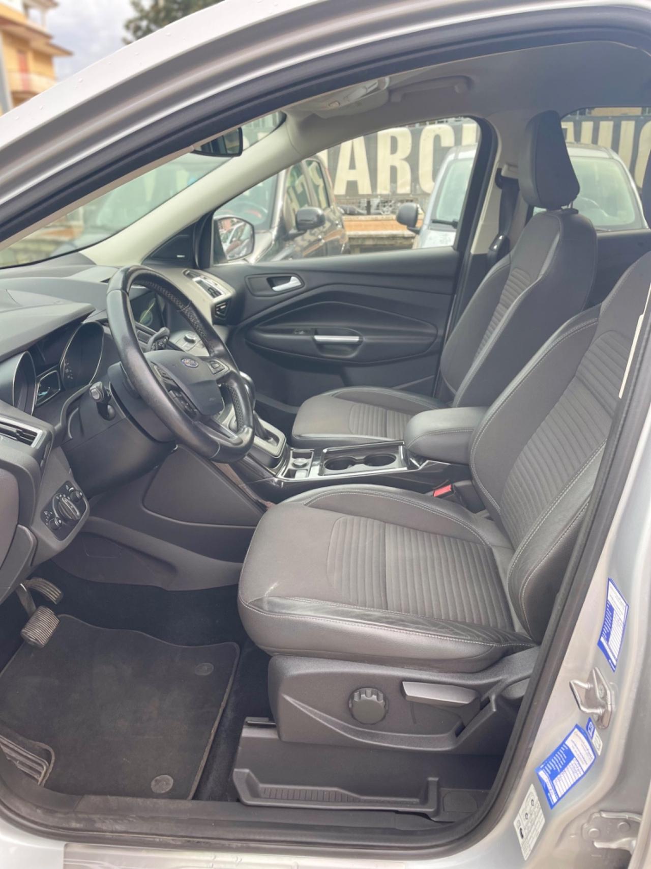 Ford Kuga 2.0 TDCI 150 CV S&S 4WD Powershift Vignale