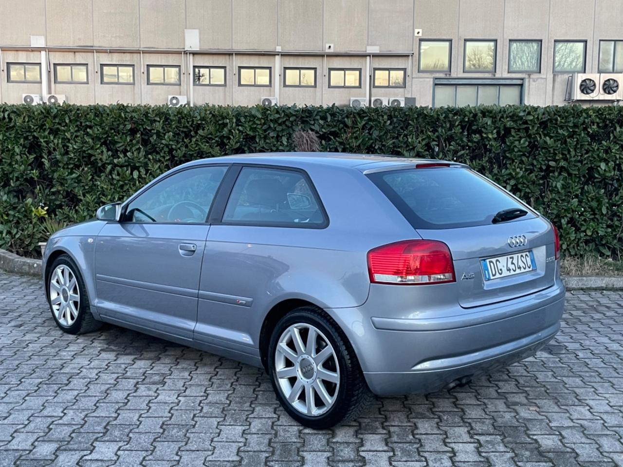 Audi A3 2.0 TDI 140CV quattro 4x4 S-Line