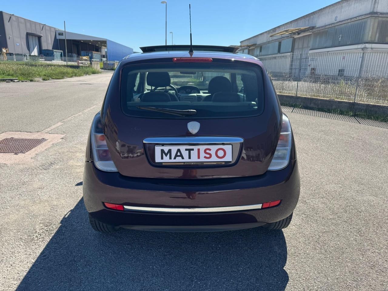 Lancia Ypsilon 1.3 MJT 90Cv. CAMBIO AUTOMATICO