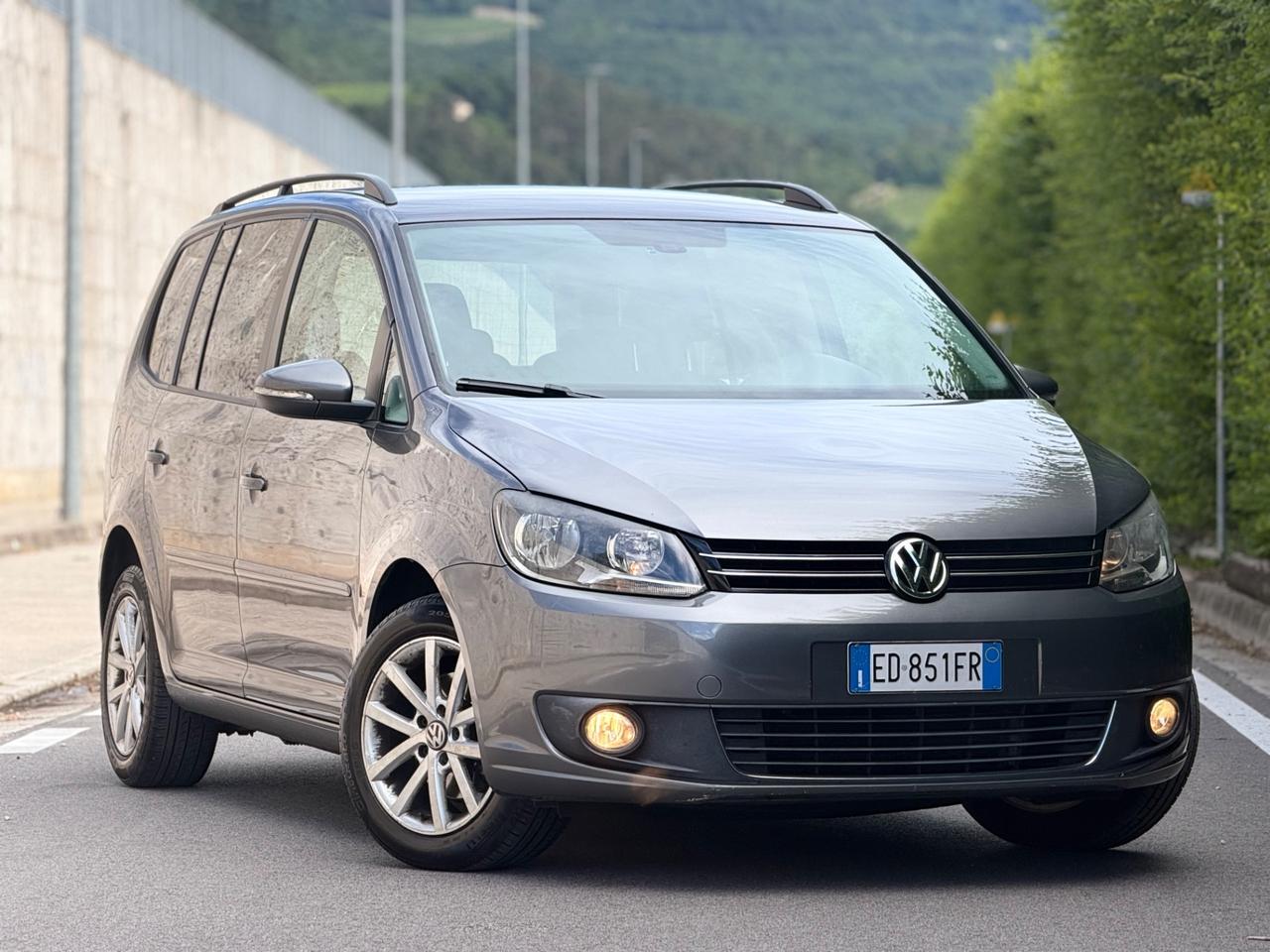 Volkswagen Touran 1.6 TDI 105cv 7 POSTI OK NEOPATENTATI