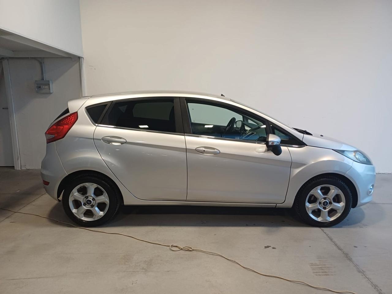Ford Fiesta 1.6 TDCi 95CV 5 porte Titanium