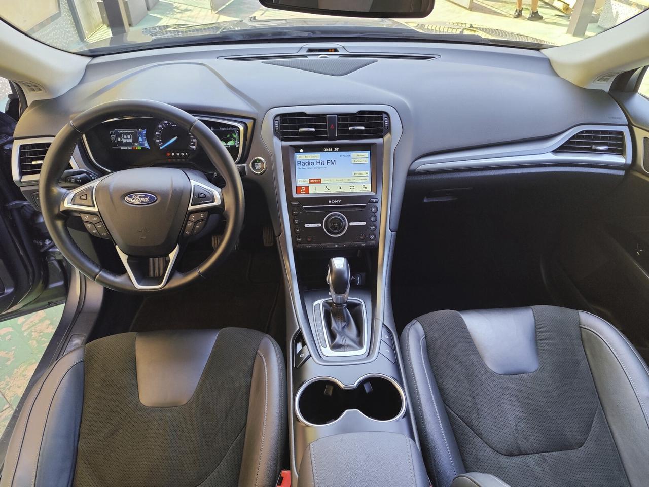 Ford Mondeo Full Hybrid 2.0 187 CV eCVT 4 porte Titanium Business