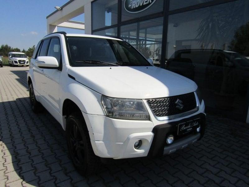 Suzuki Grand Vitara 1.9 DDiS 5 porte 4x4+Riduttore Black e White