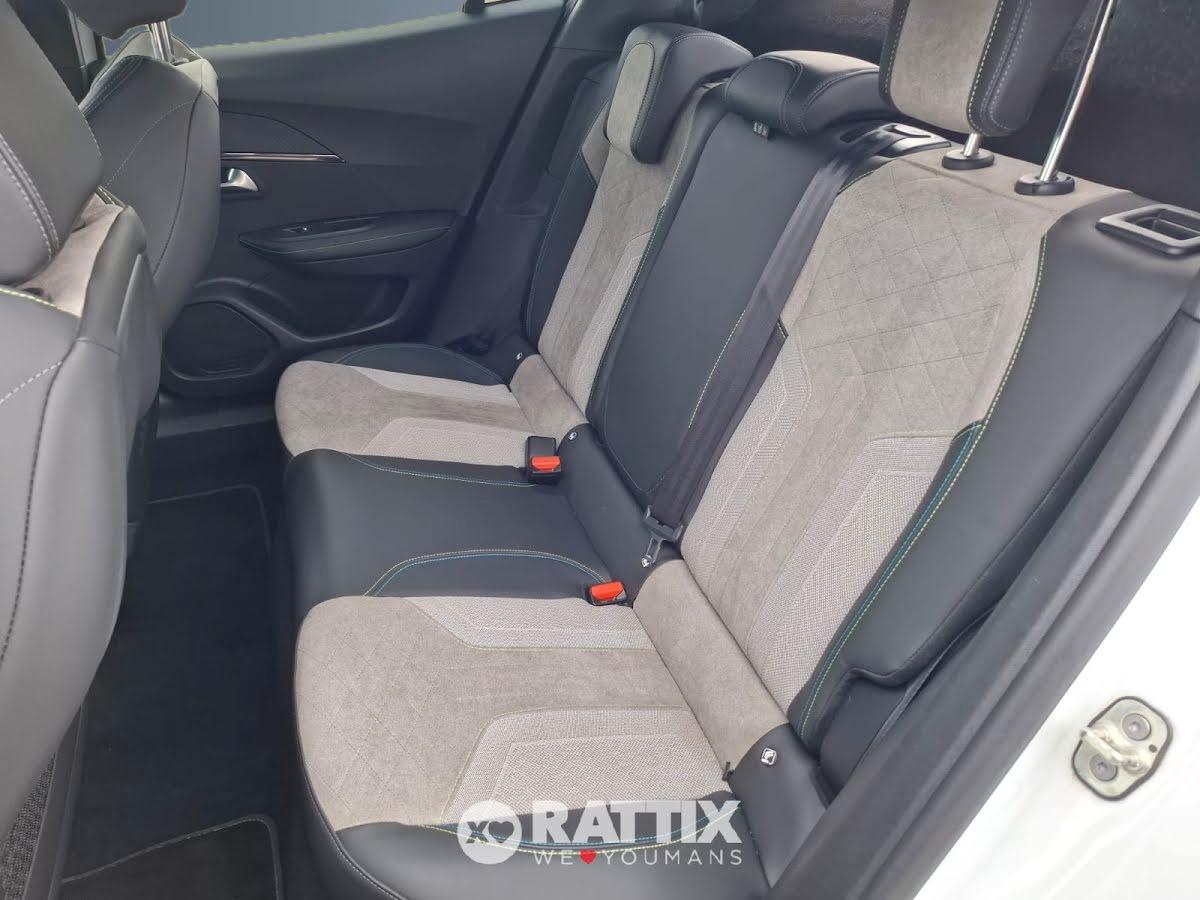 Peugeot 2008 motore elettrico 100kW GT