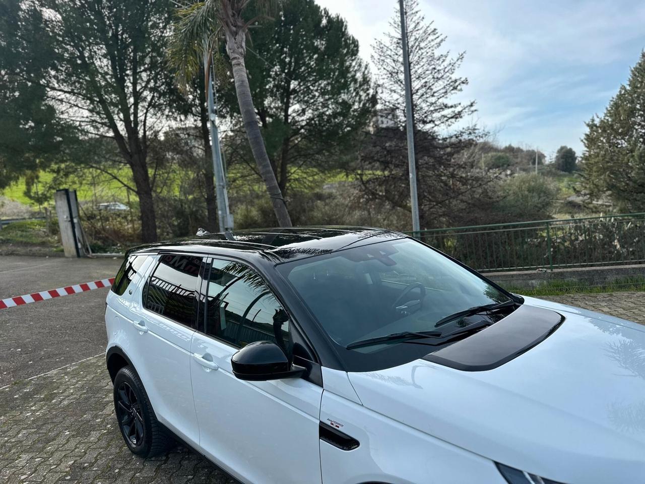 Land Rover Discovery Sport 2.0 TD4 150 CV HSE Luxury AUTOMATICO BI-COLOR